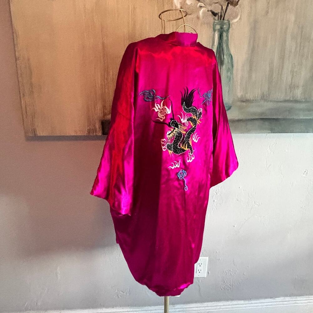Dragon Embroidered Satin Kimono Robe Fuchsia Japanese Style Haori Unisex - Picture 2 of 8